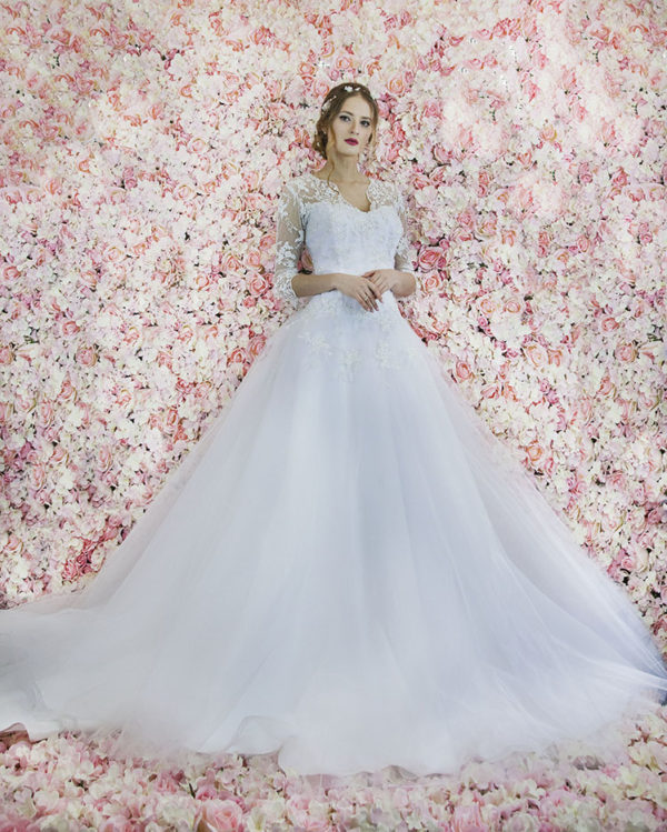 Robe de mariée avec manches en dentelle grande taille