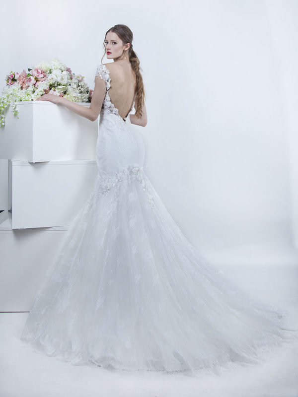 Robe de mariée sirène dos nu en V