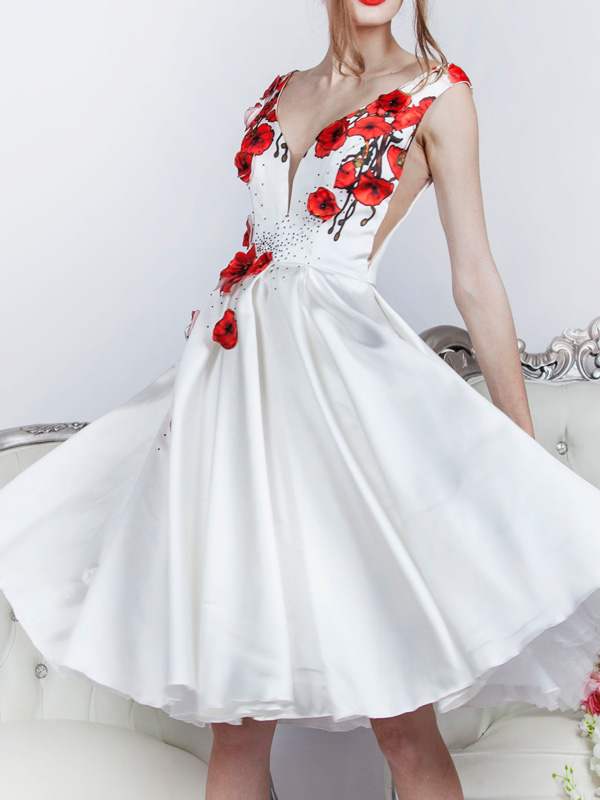 robe de cocktail courte avec fleurs