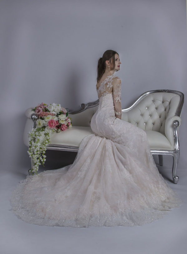 Robe de mariage sirène rose et blanc cassé