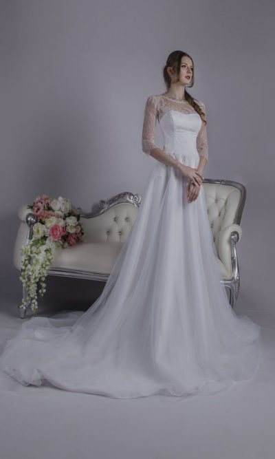 Robe de mariage col bateau en dentelle