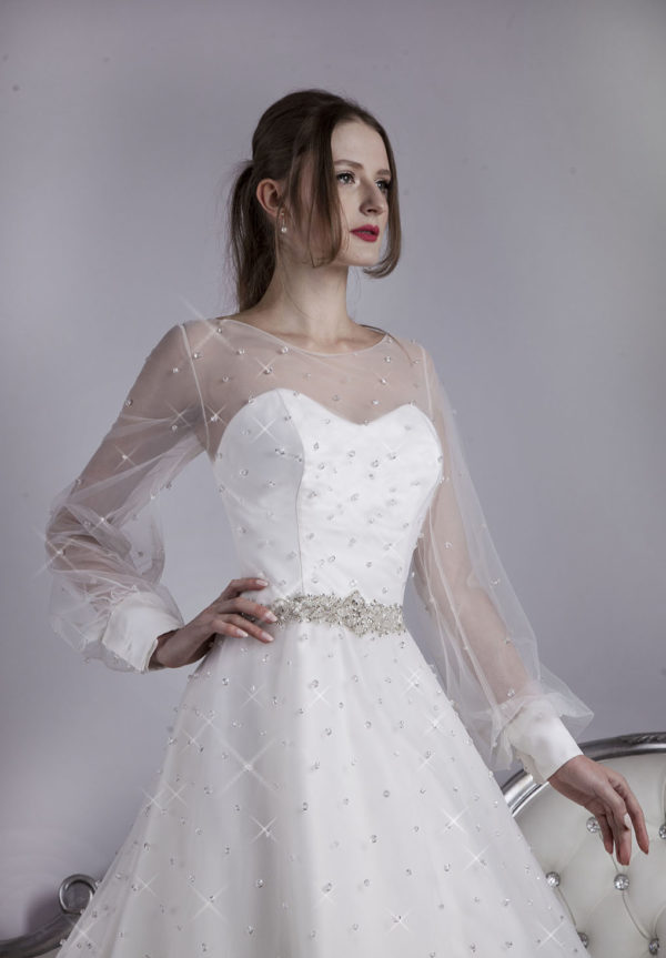 Robe de mariée avec brillants et paillettes