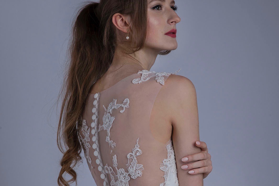 Robe de mariage avec dos transparent