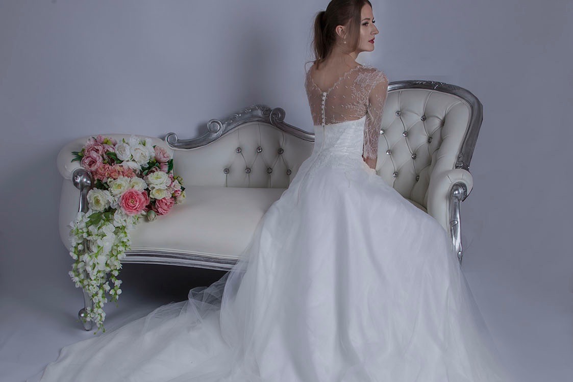 Robe de mariage en dentelle Paris