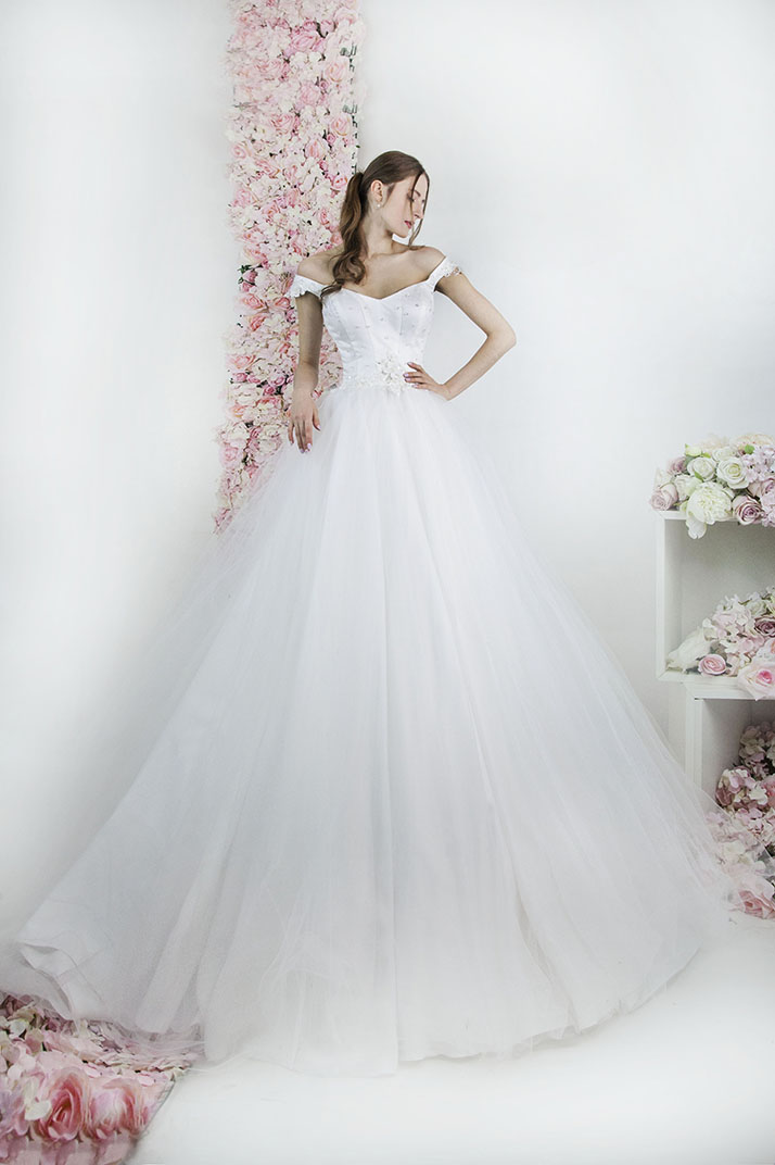 Robe de mariée princesse avec un corset et gaine