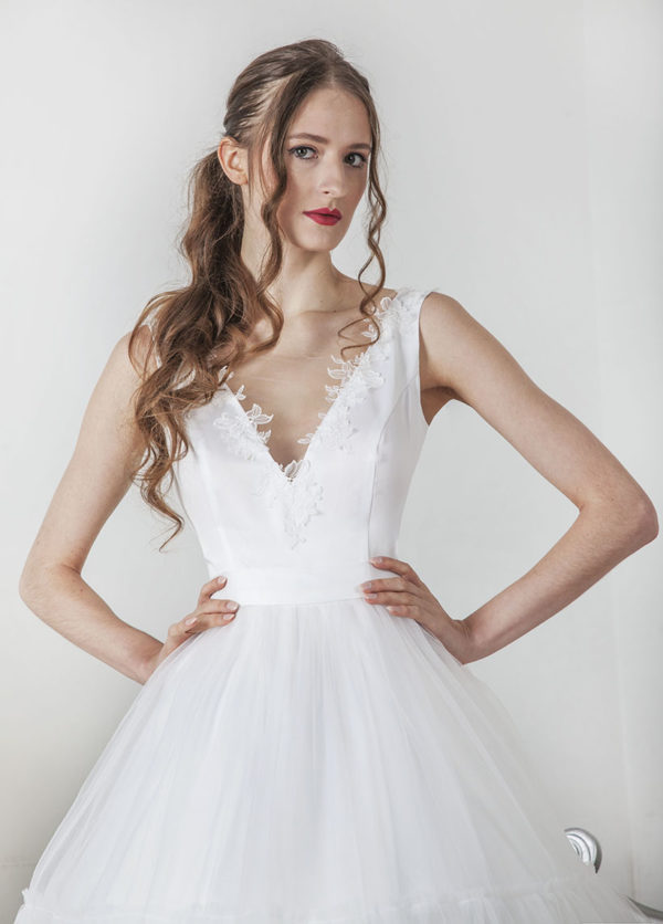 Robe de mariée jupe en A avec volants