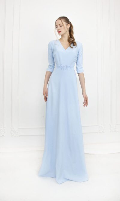 Robe de soirée droite avec manches longues couleur bleu ciel pour mariage