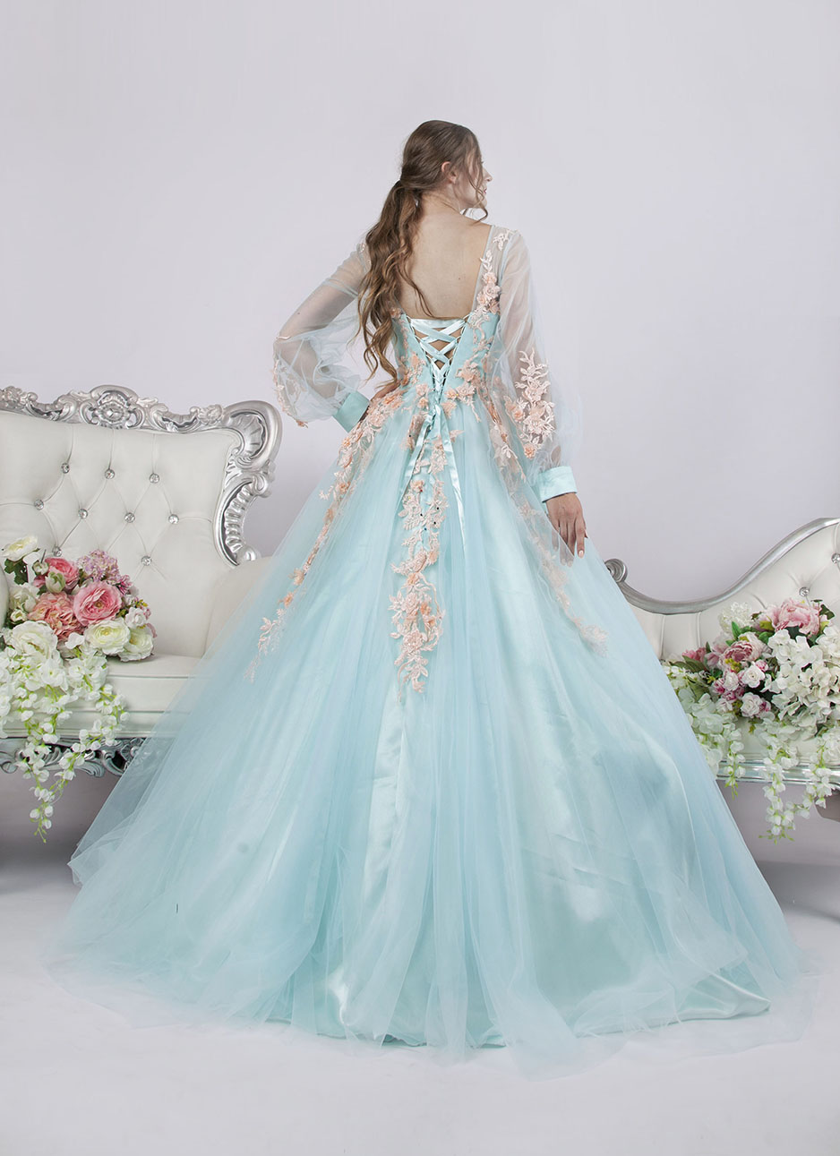 Robe de soirée princesse très volumineuse