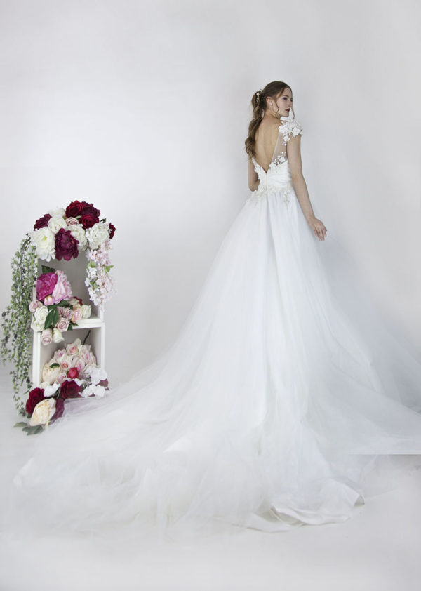 Robe de mariée romantique en tulle et broderies