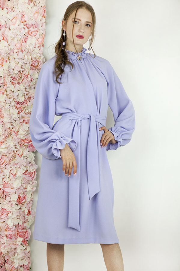 Robe de soirée courte couleur lila pastel