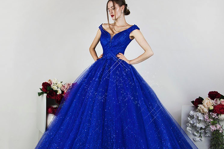 bleu marine vous attendent chez Robe Paris