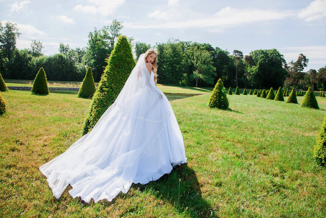 Magasin de robe de mariée à Paris pour essayages