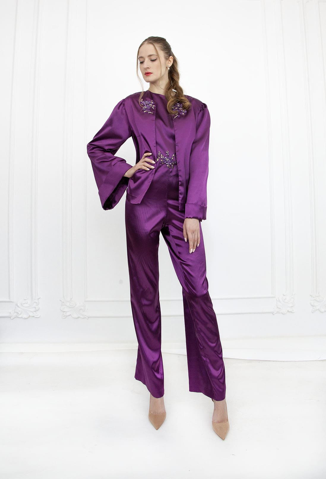 Combinaison de mariage lila violet avec veste