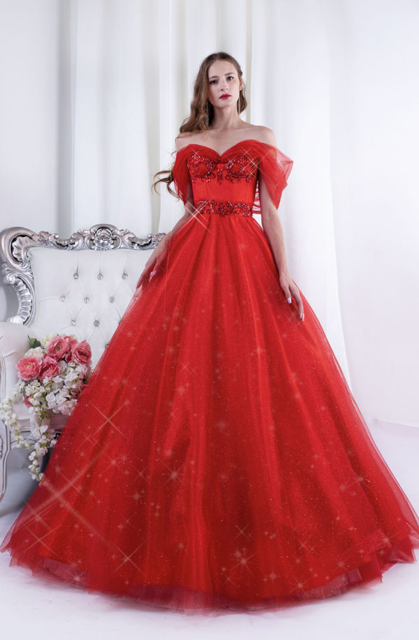 Robe de bal en satin et tulle