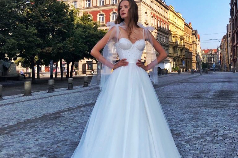 Acheter robe de mariée pour grossesse à Paris
