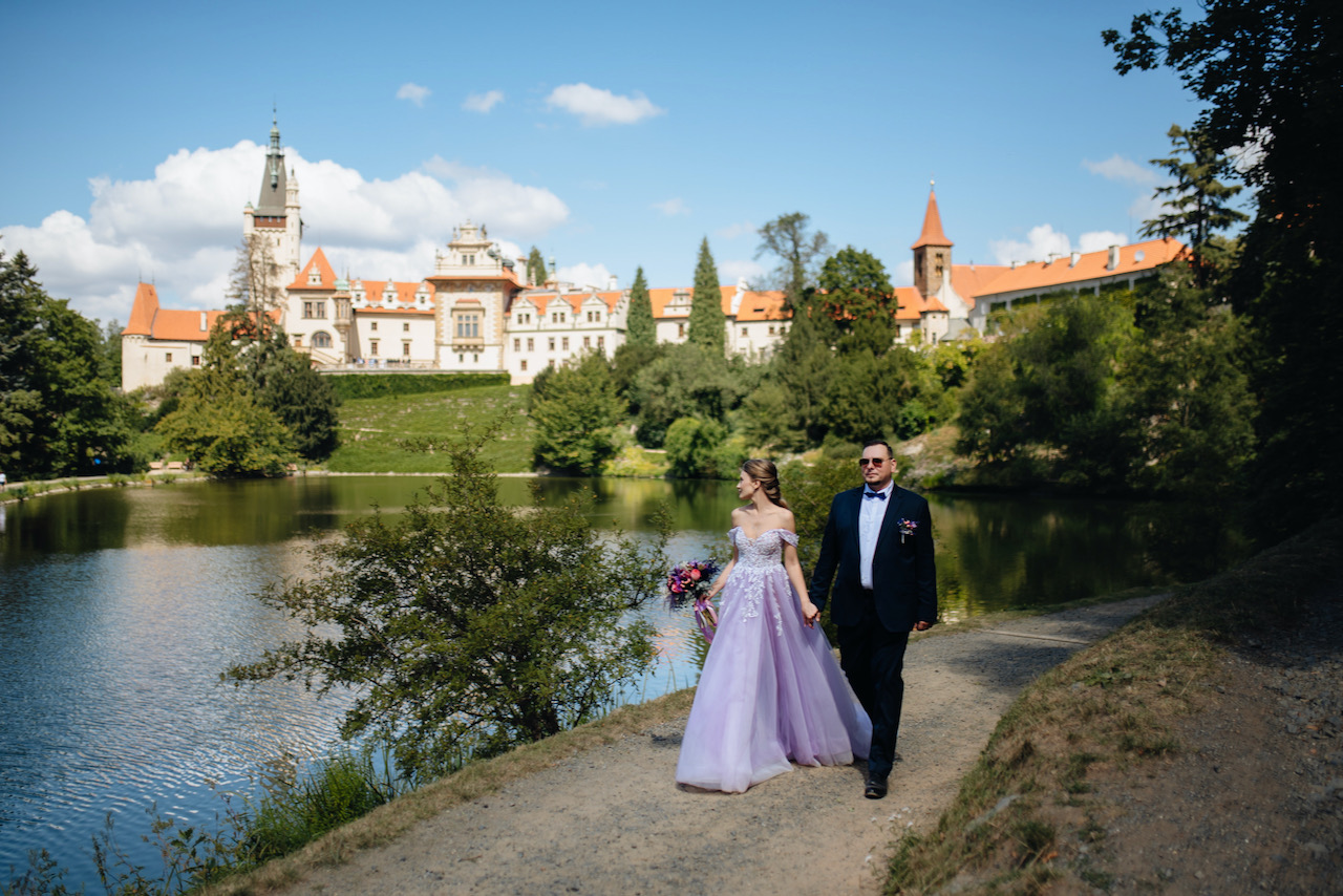 Robe de mariée sur mesure rapidement