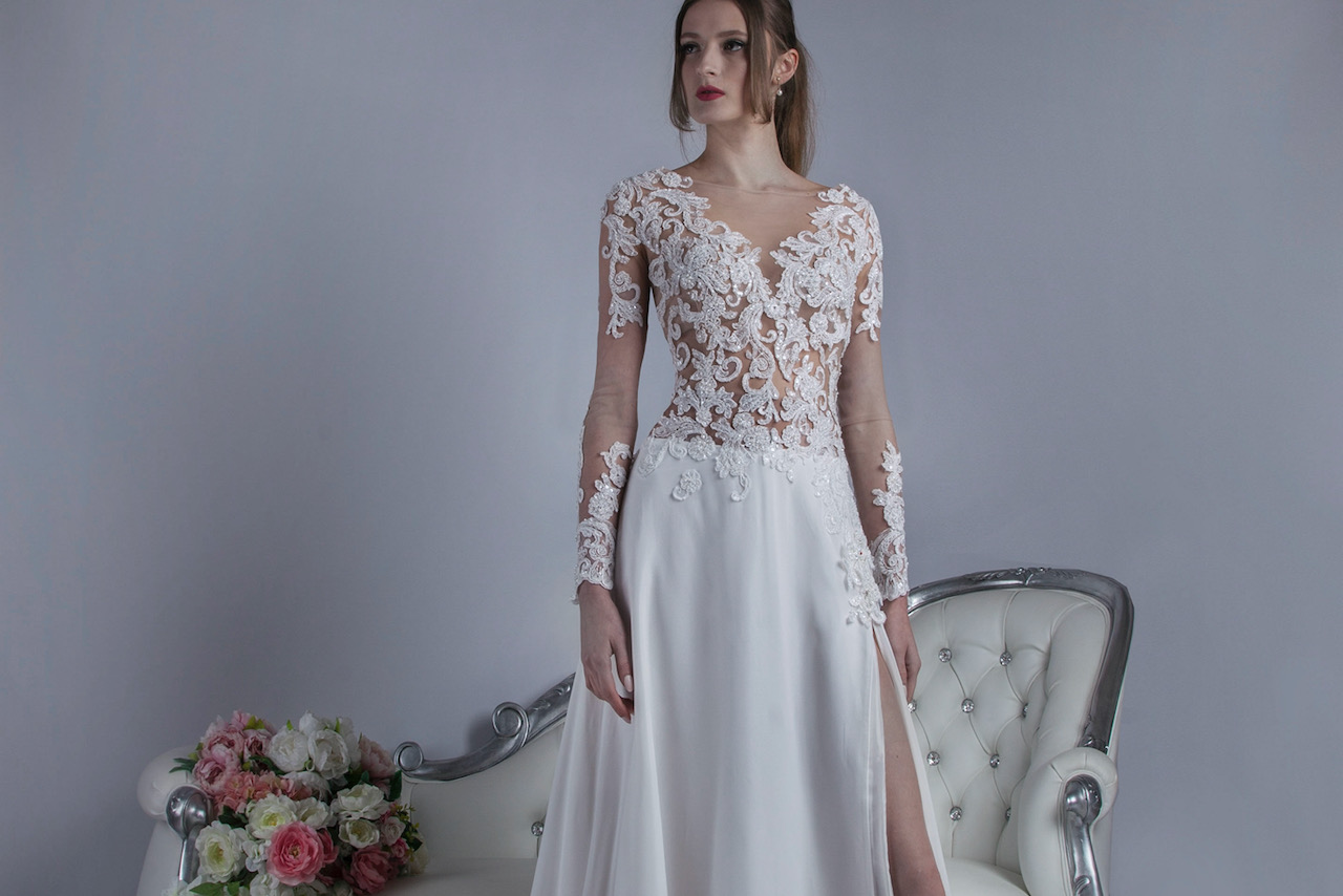 Robe de mariée avec manches en dentelle