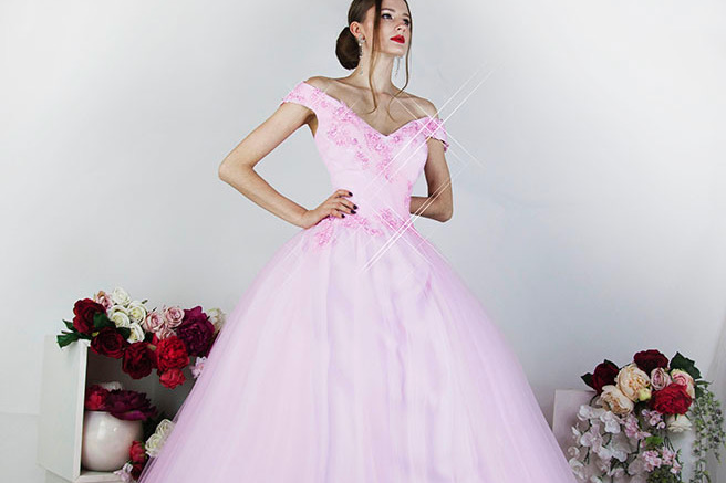 Robe de soirée rose pâle tendance