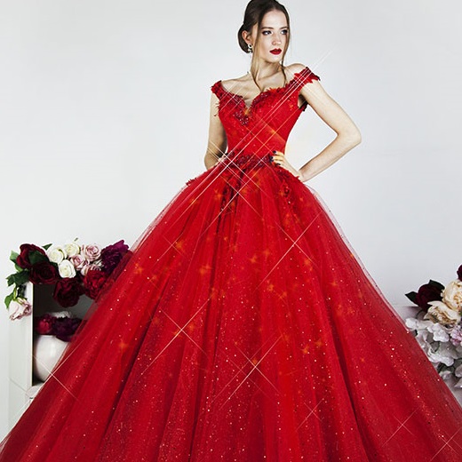 Robe de mariée rouge à Paris